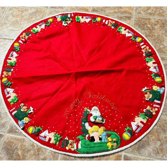 Vintage Finished Bucilla 82721 WE SAW SANTA Felt & Sequin Christmas Tree Skirt - Picture 1 of 9
